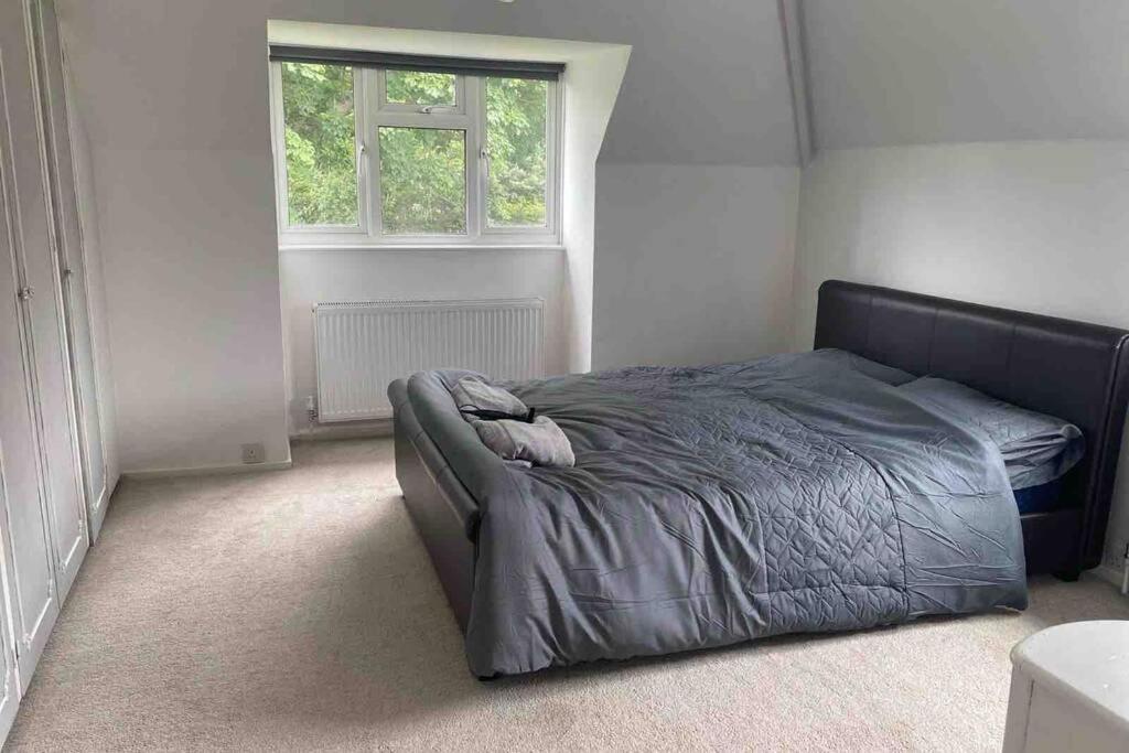 Lovely Cottage In The Heart Of Shirley- Croydon Exterior photo
